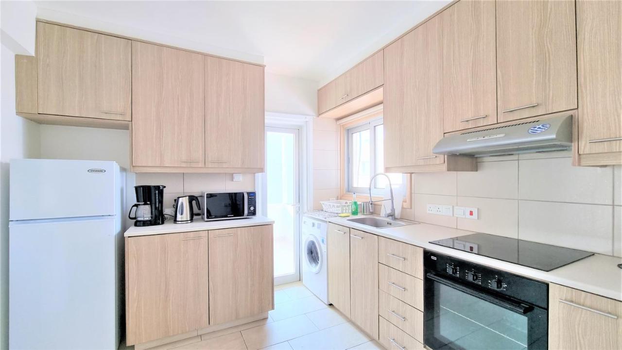 Spacious Lightflooded 2Br Apt / Near Center & Harbour Λάρνακα Εξωτερικό φωτογραφία