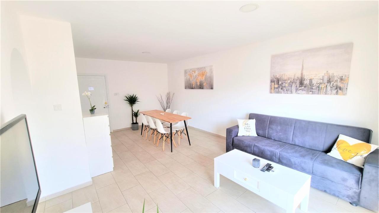 Spacious Lightflooded 2Br Apt / Near Center & Harbour Λάρνακα Εξωτερικό φωτογραφία
